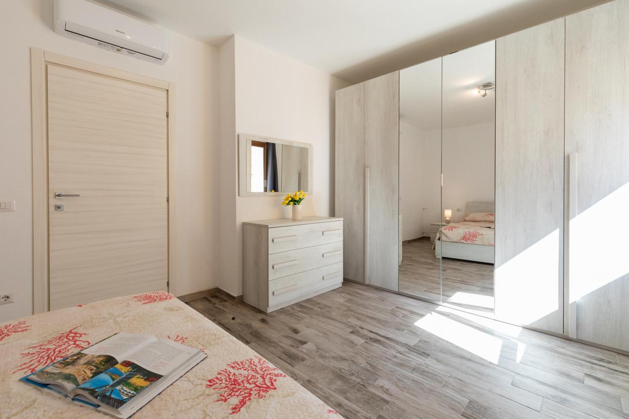 Zaira Home Free Wi-Fi 5 Minuti Dal Lago Liscia サンタントーニオ・ディ・ガッルーラ エクステリア 写真